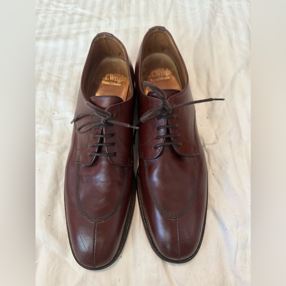 E. T. Wright “Masters Collection” Lace Ups Size 9 AA Brown